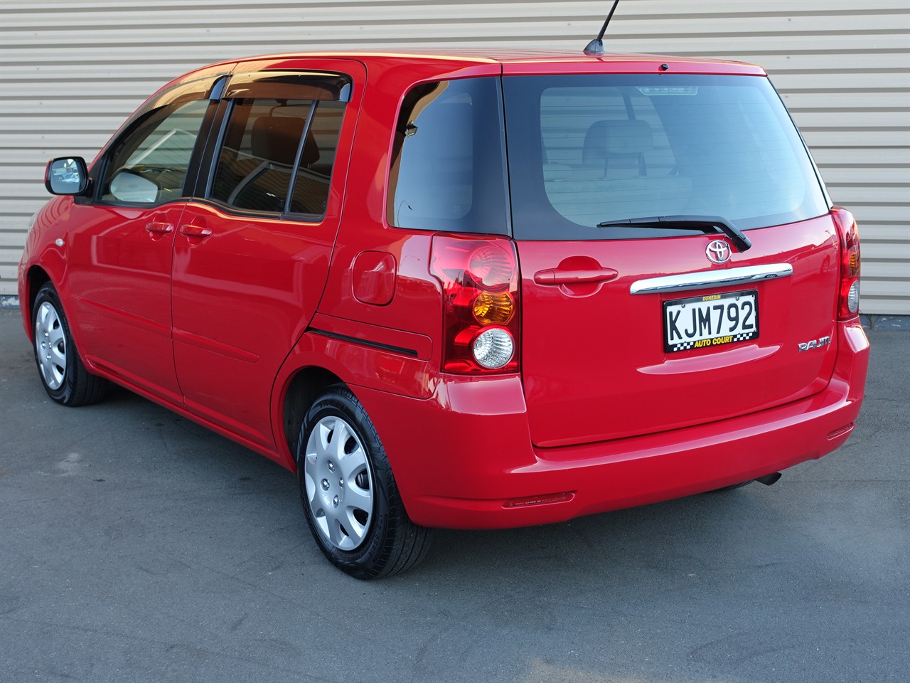 2006 Toyota Raum