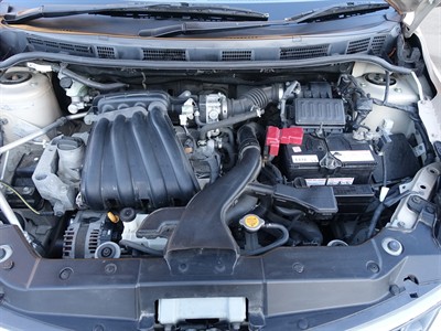2009 Nissan Tiida - Thumbnail