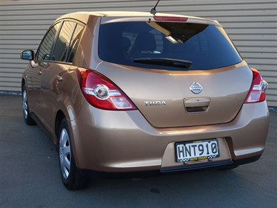2009 Nissan Tiida - Thumbnail