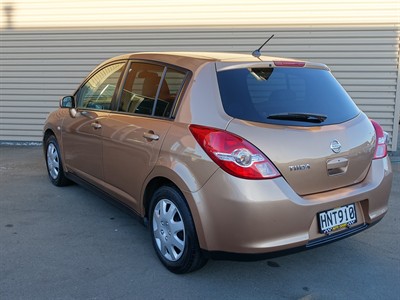 2009 Nissan Tiida - Thumbnail
