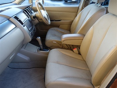 2009 Nissan Tiida - Thumbnail