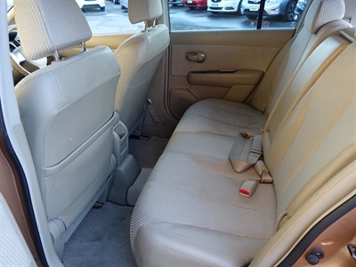 2009 Nissan Tiida - Thumbnail