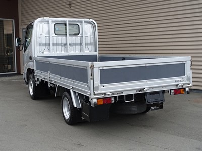 2003 Toyota Dyna - Thumbnail