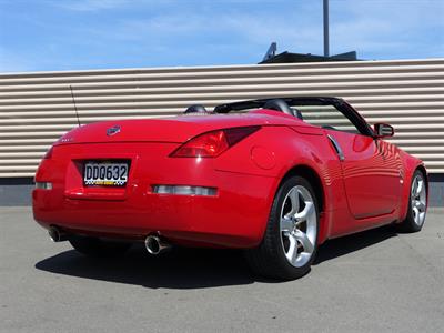 2005 Nissan 350Z - Thumbnail