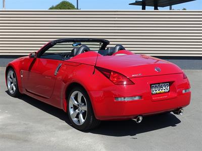 2005 Nissan 350Z - Thumbnail