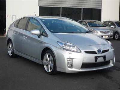 2010 Toyota Prius - Thumbnail