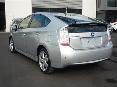 2010 Toyota Prius - Thumbnail