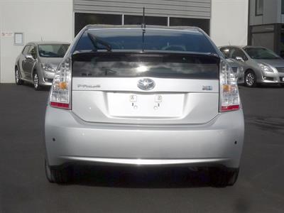 2010 Toyota Prius - Thumbnail