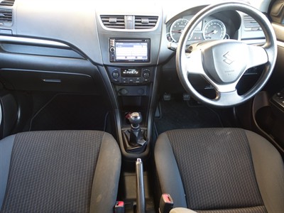 2013 Suzuki Swift - Thumbnail