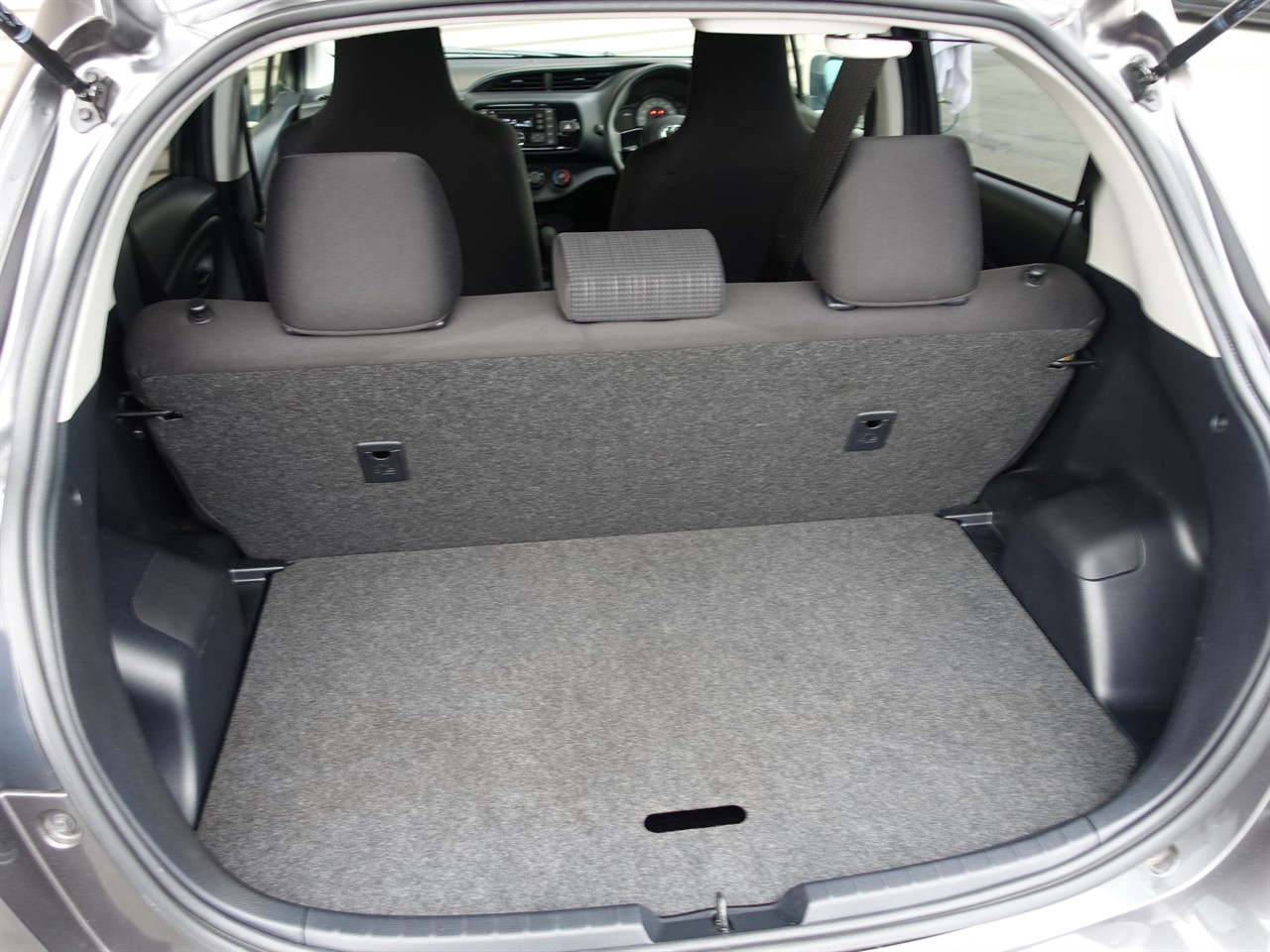 2017 Toyota Vitz