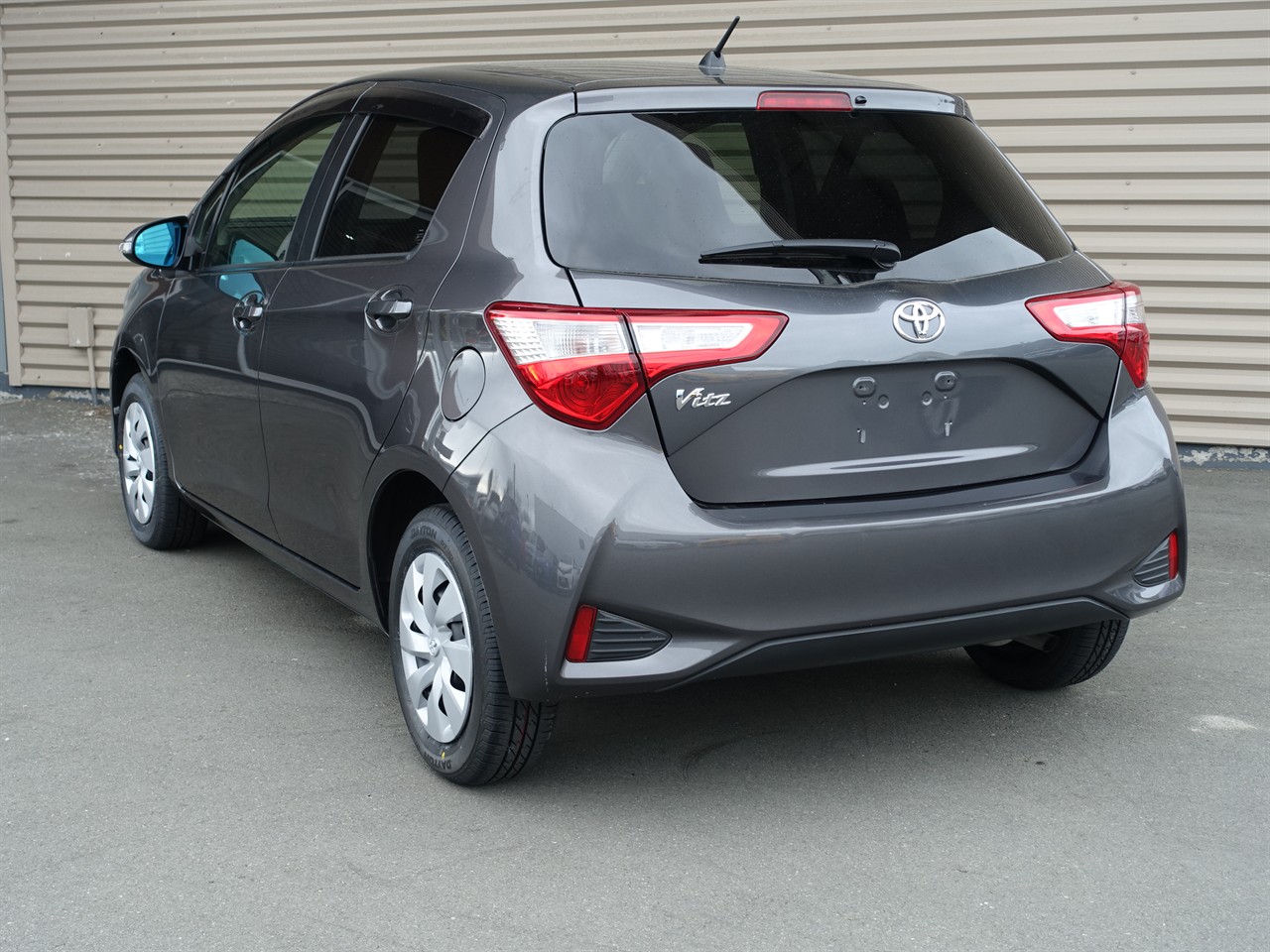 2017 Toyota Vitz