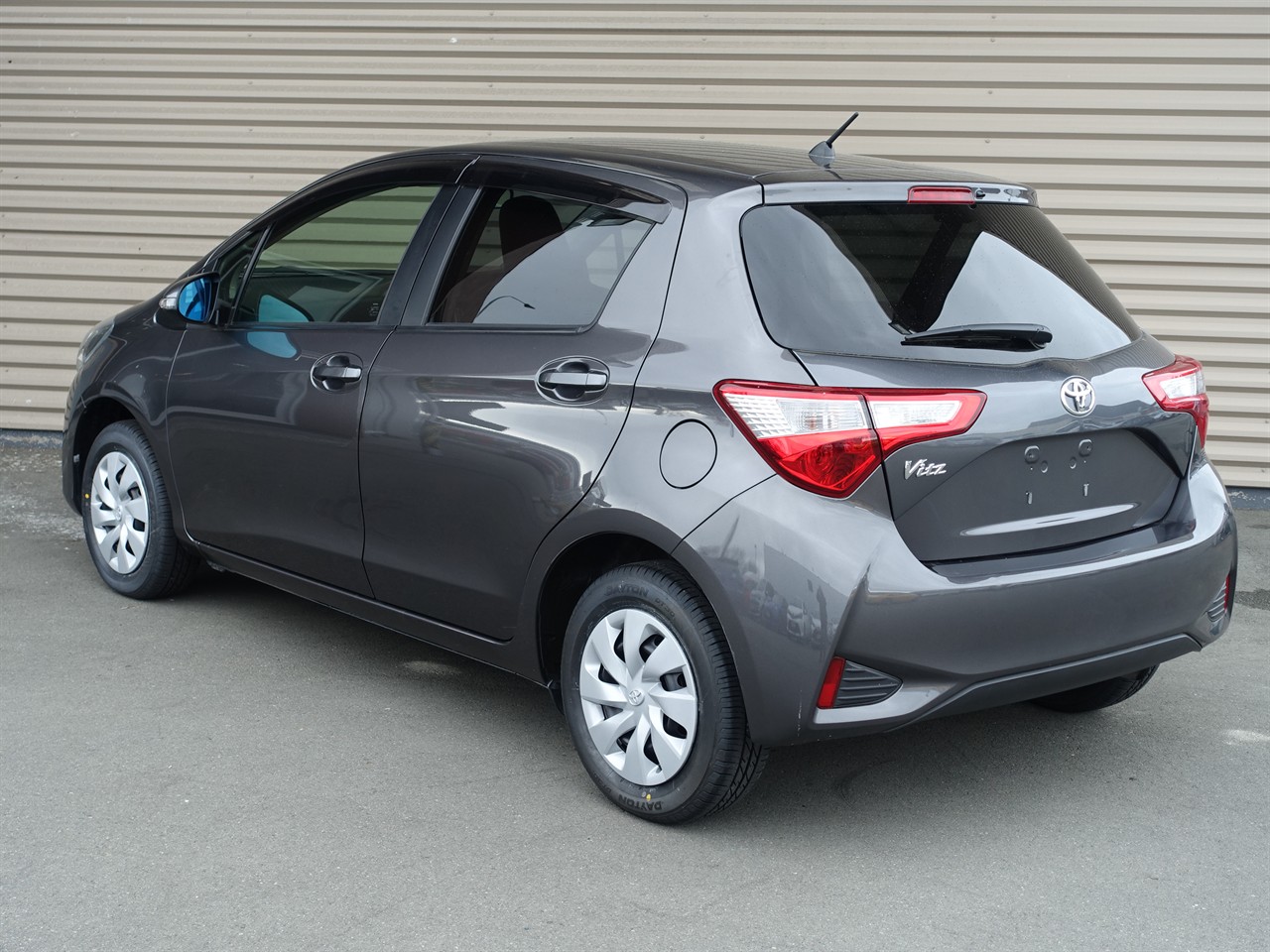2017 Toyota Vitz