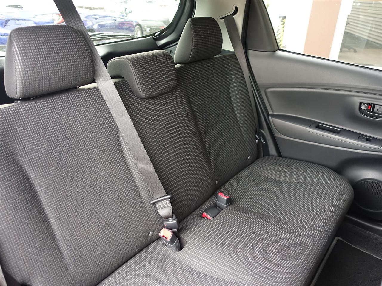 2017 Toyota Vitz