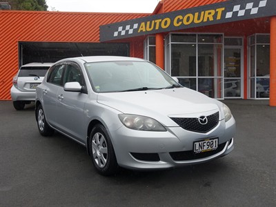 2005 Mazda Axela - Thumbnail