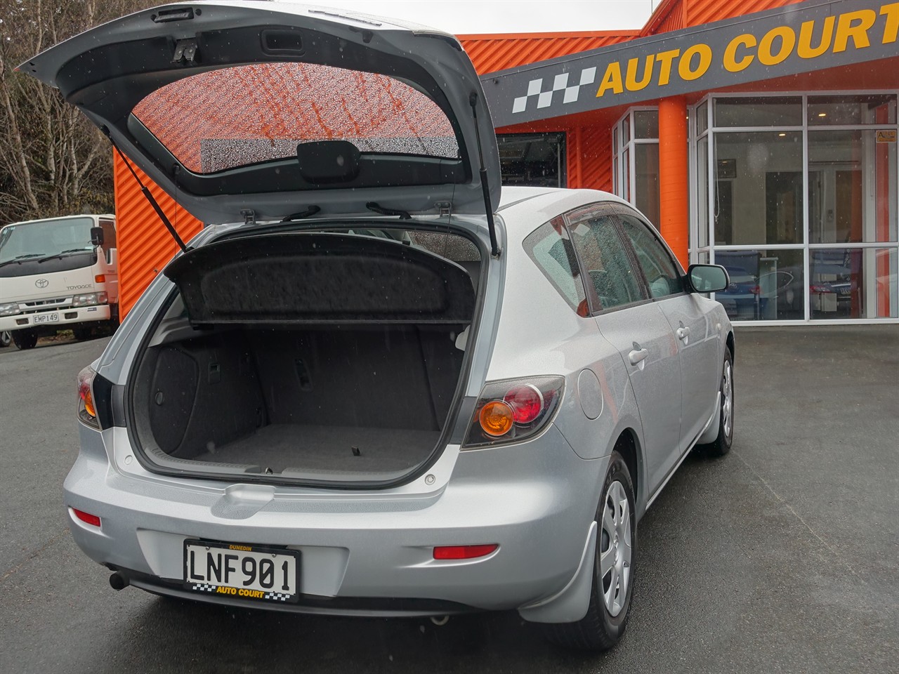 2005 Mazda Axela