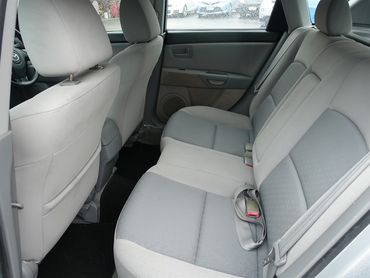 2005 Mazda Axela