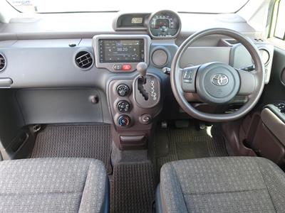 2012 Toyota Spade - Thumbnail