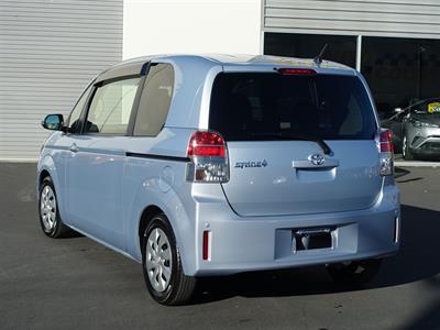 2016 Toyota Spade - Thumbnail