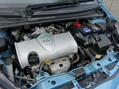 2014 Toyota Vitz - Thumbnail