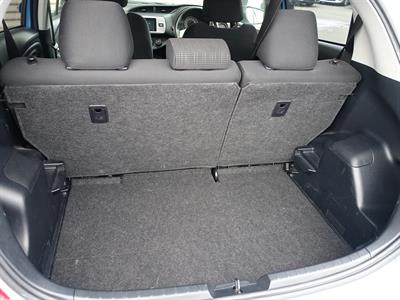 2014 Toyota Vitz - Thumbnail