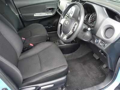 2014 Toyota Vitz - Thumbnail