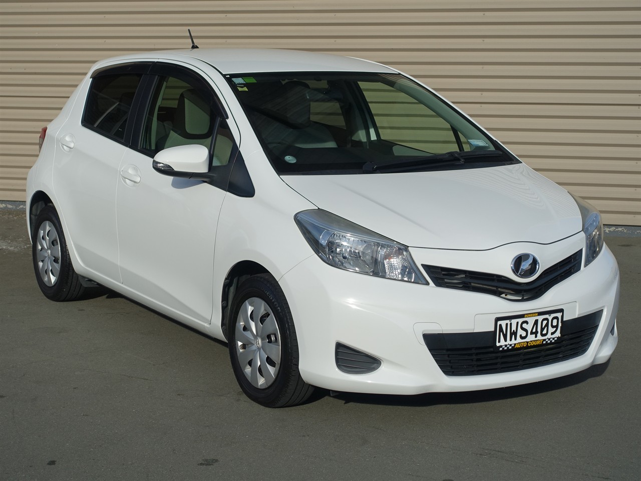 2013 Toyota Vitz