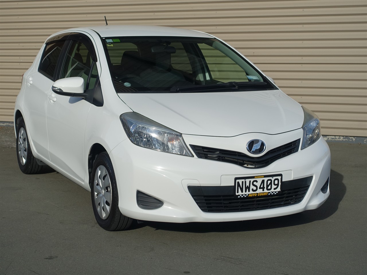 2013 Toyota Vitz