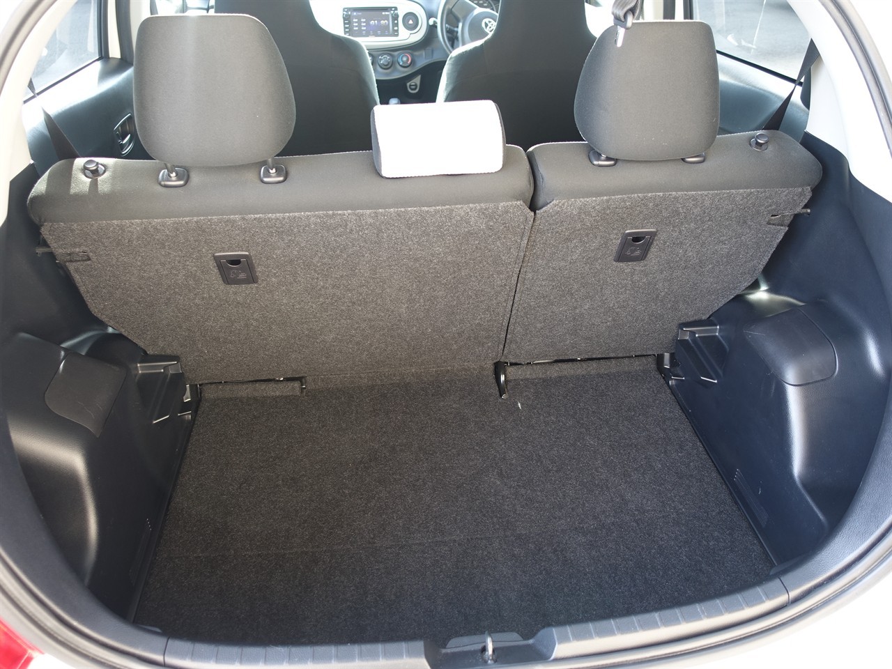 2013 Toyota Vitz