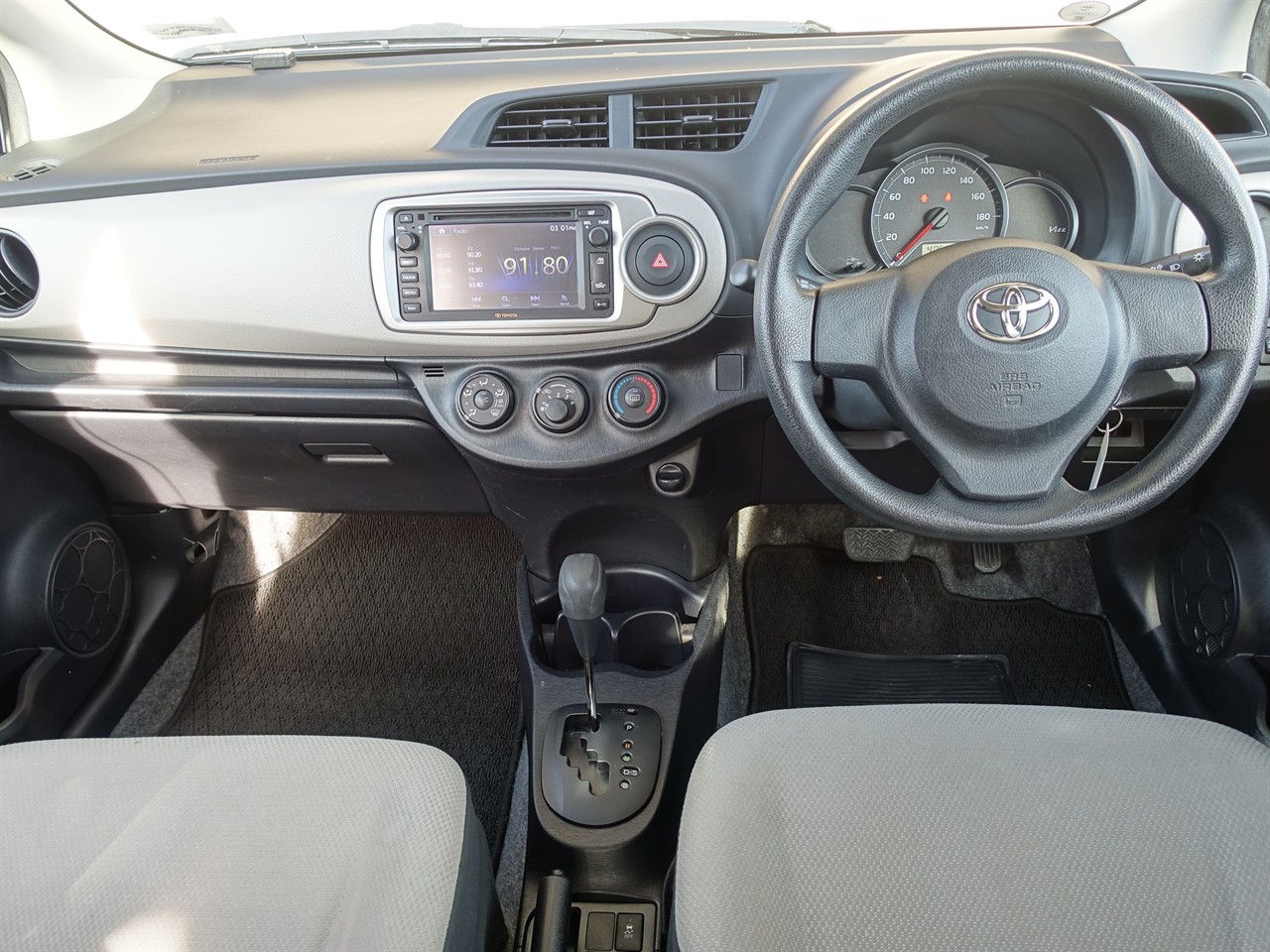 2013 Toyota Vitz
