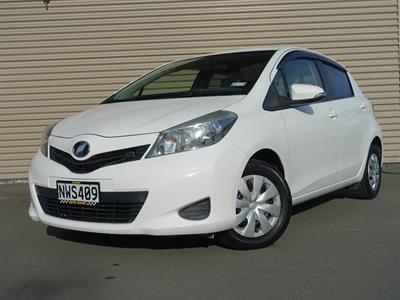 2013 Toyota Vitz - Thumbnail