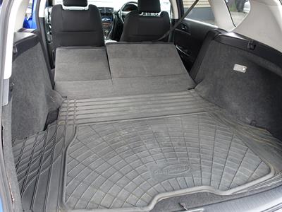 2005 Toyota Caldina - Thumbnail