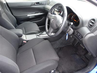 2005 Toyota Caldina - Thumbnail