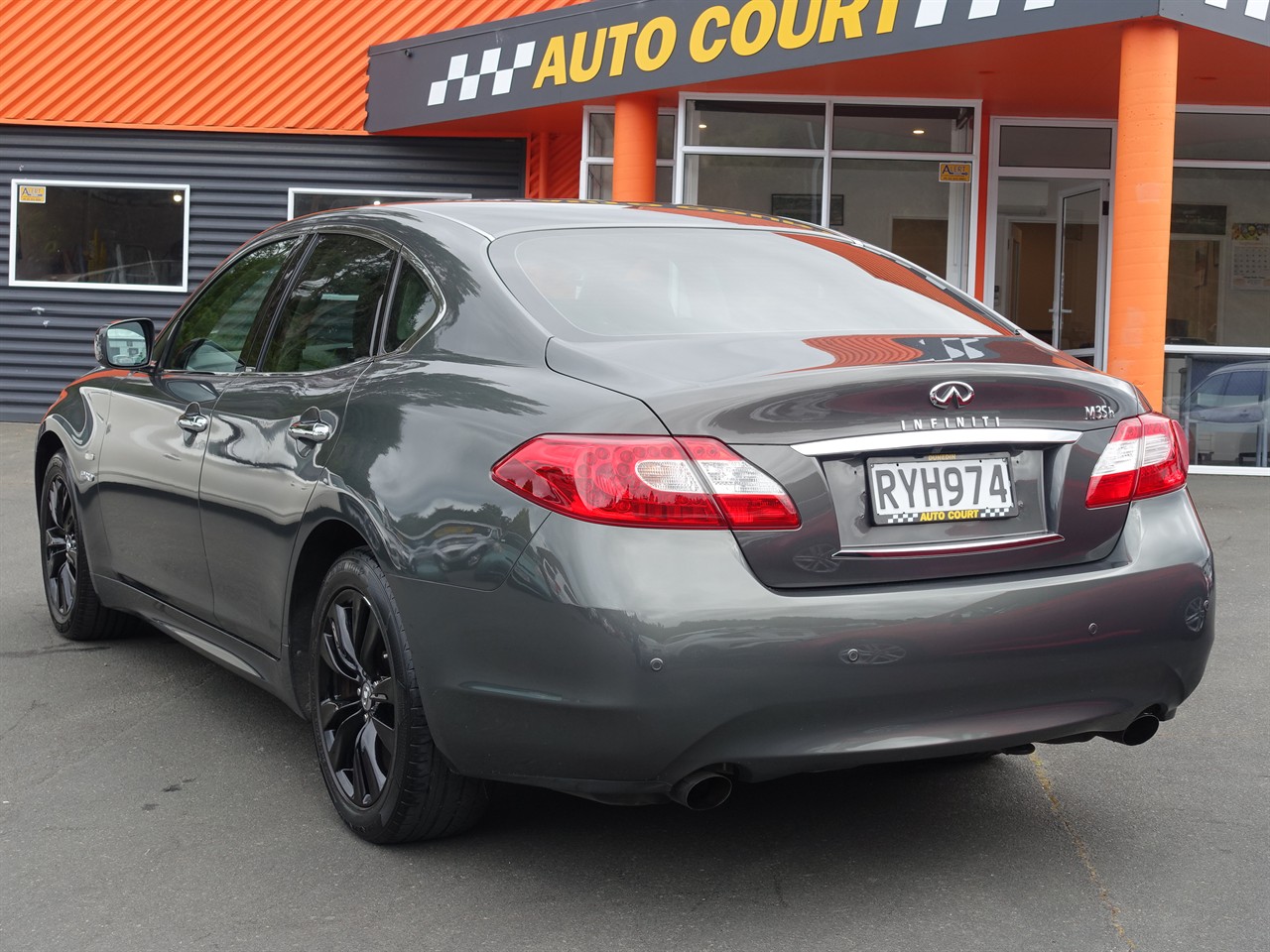 2012 Infiniti M35h