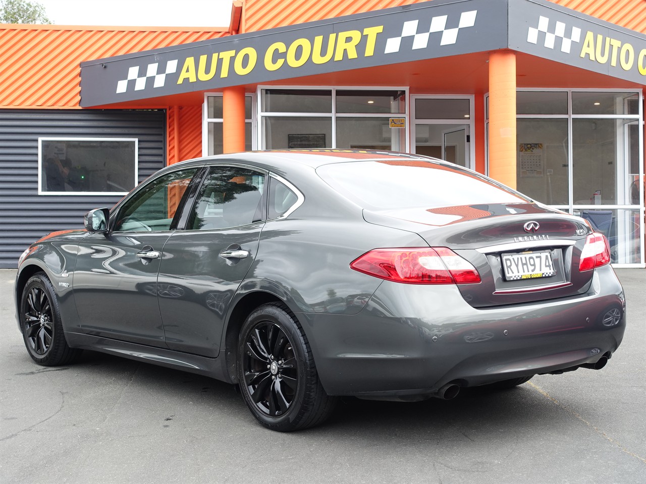 2012 Infiniti M35h