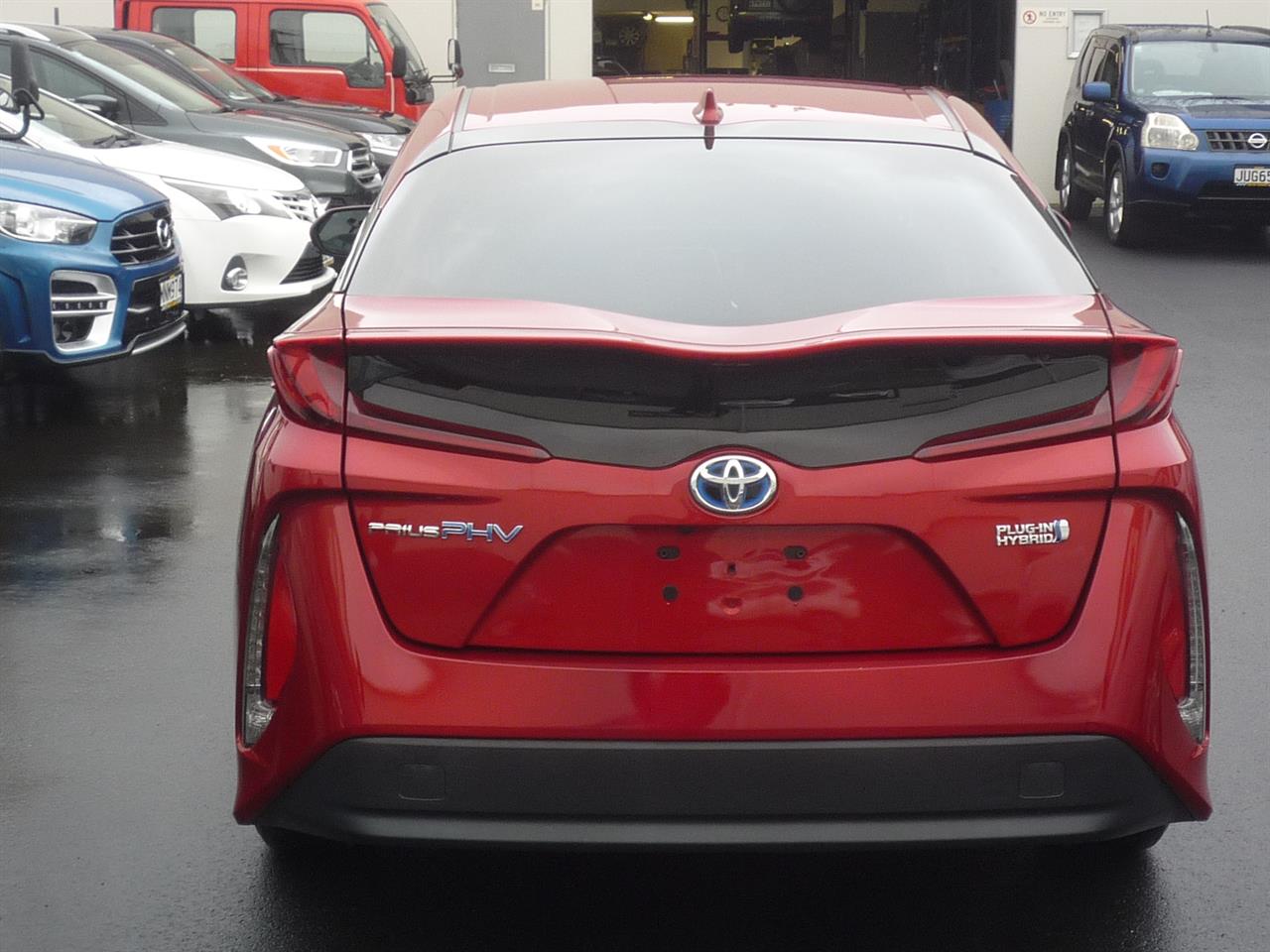 2017 Toyota Prius PHV