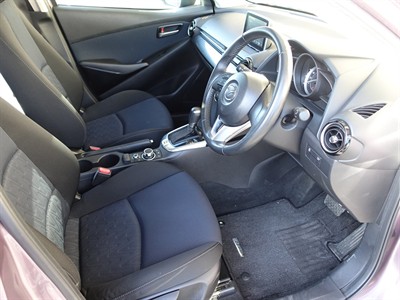 2014 Mazda Demio - Thumbnail