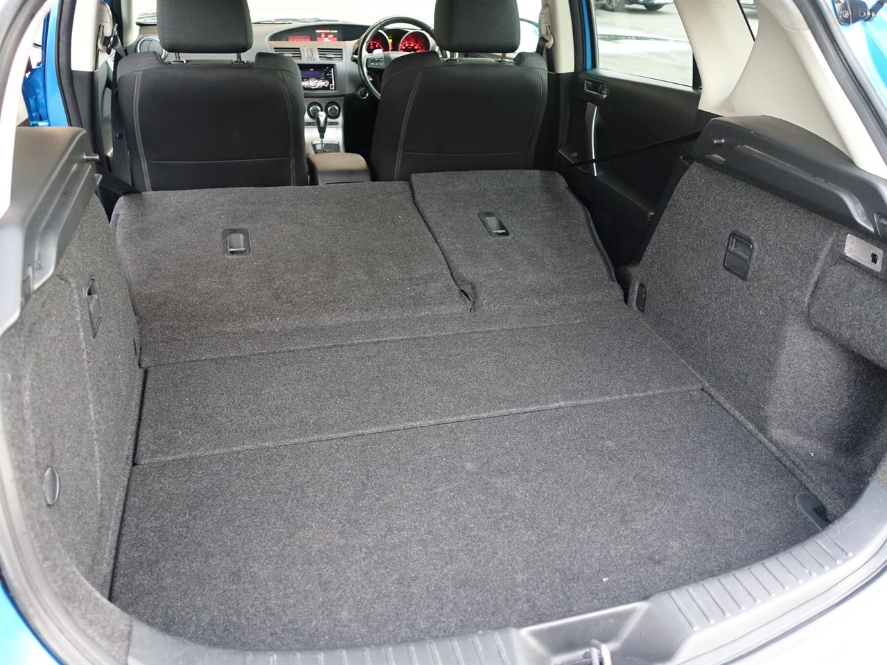 2011 Mazda Axela
