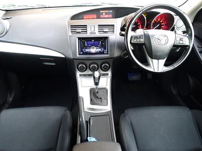 2011 Mazda Axela - Thumbnail