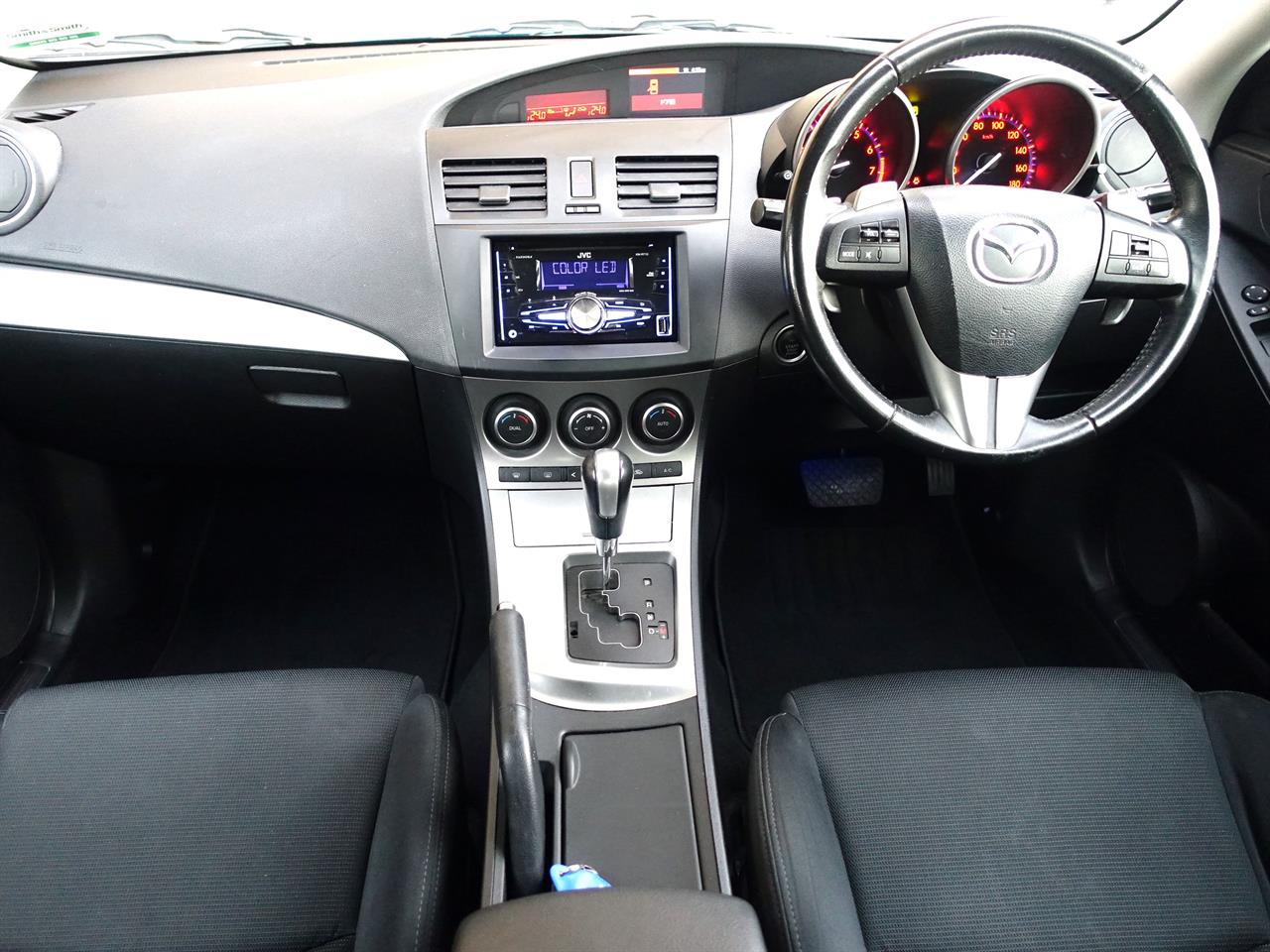 2011 Mazda Axela