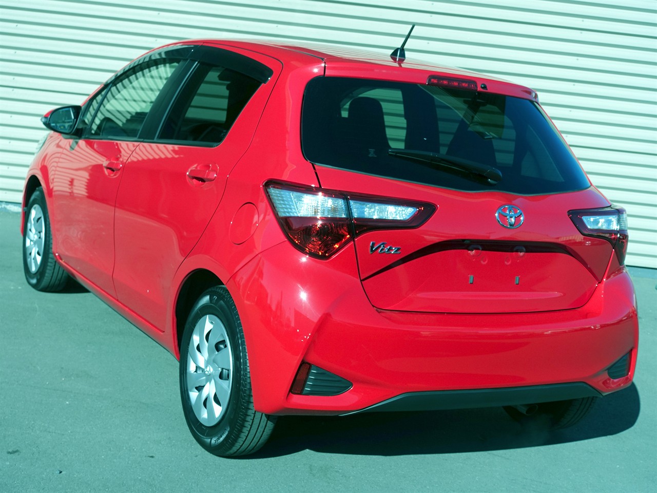 2017 Toyota Vitz