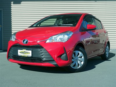 2017 Toyota Vitz - Thumbnail
