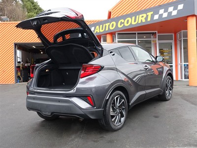 2021 Toyota C-HR - Thumbnail