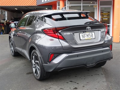 2021 Toyota C-HR - Thumbnail