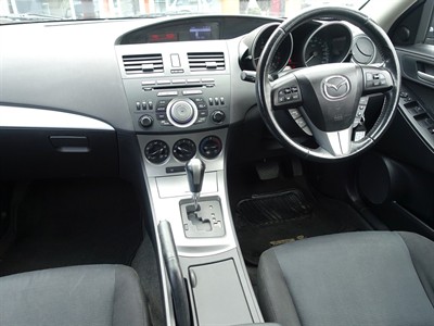 2011 Mazda 3 - Thumbnail