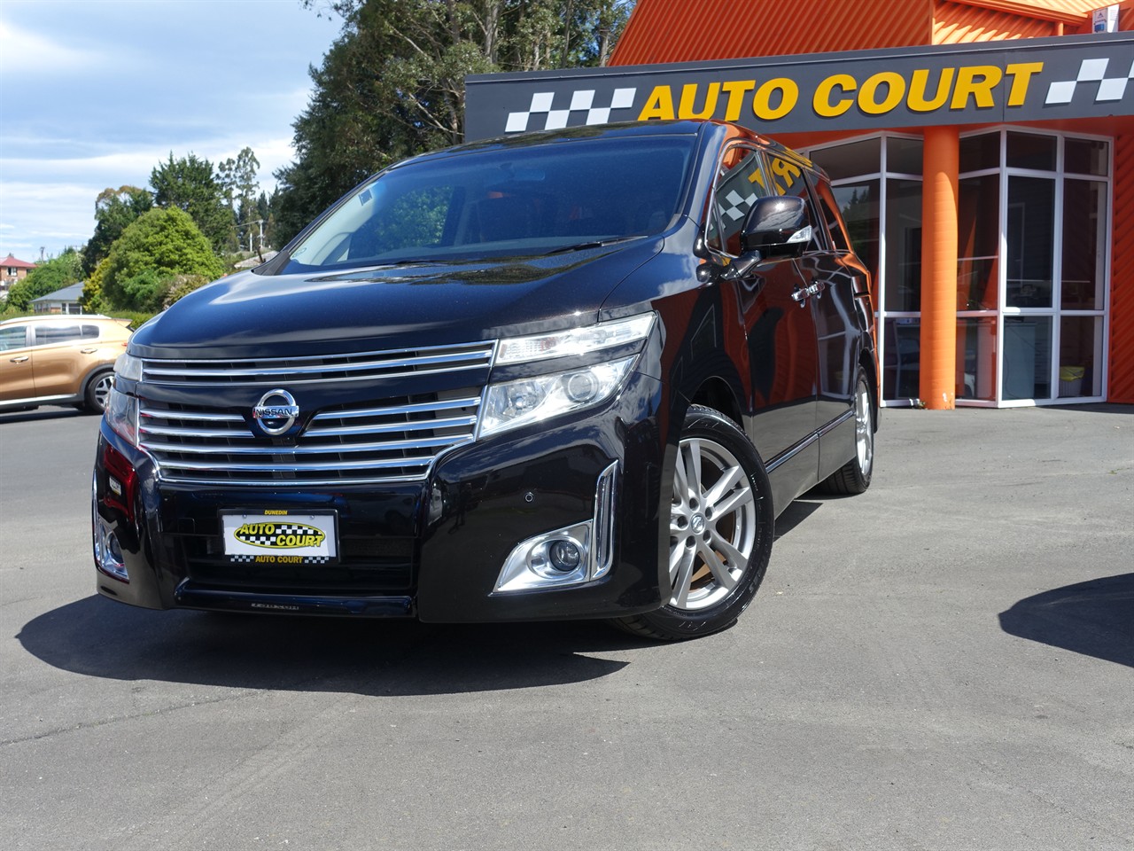 2013 Nissan Elgrand