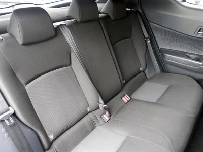 2018 Toyota C-HR - Thumbnail