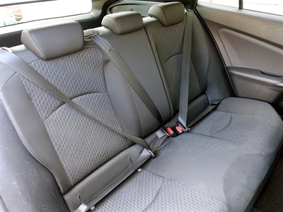 2018 Toyota Prius - Thumbnail