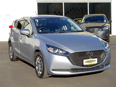 2020 Mazda 2 - Thumbnail