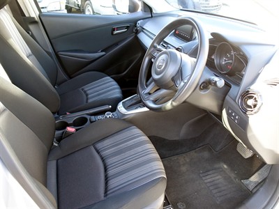 2020 Mazda 2 - Thumbnail