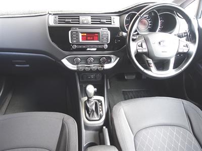 2016 Kia Rio - Thumbnail